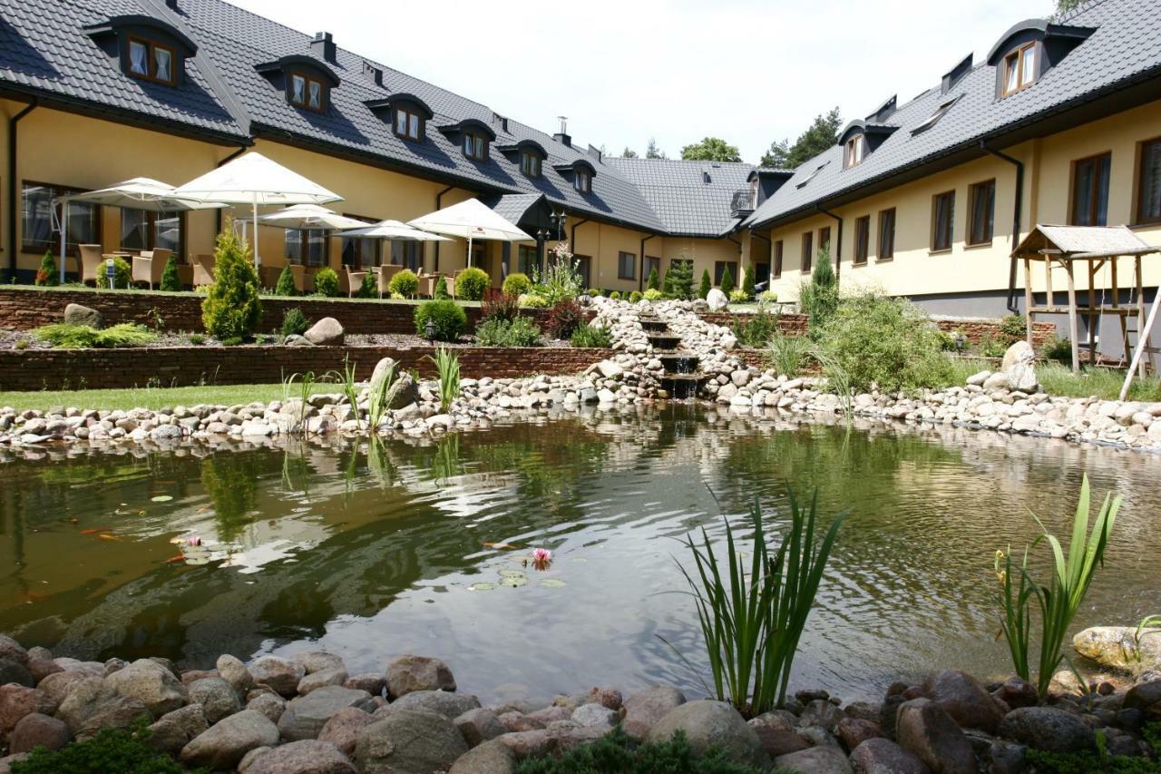 Hotel Paradiso Suchedniów Exterior foto